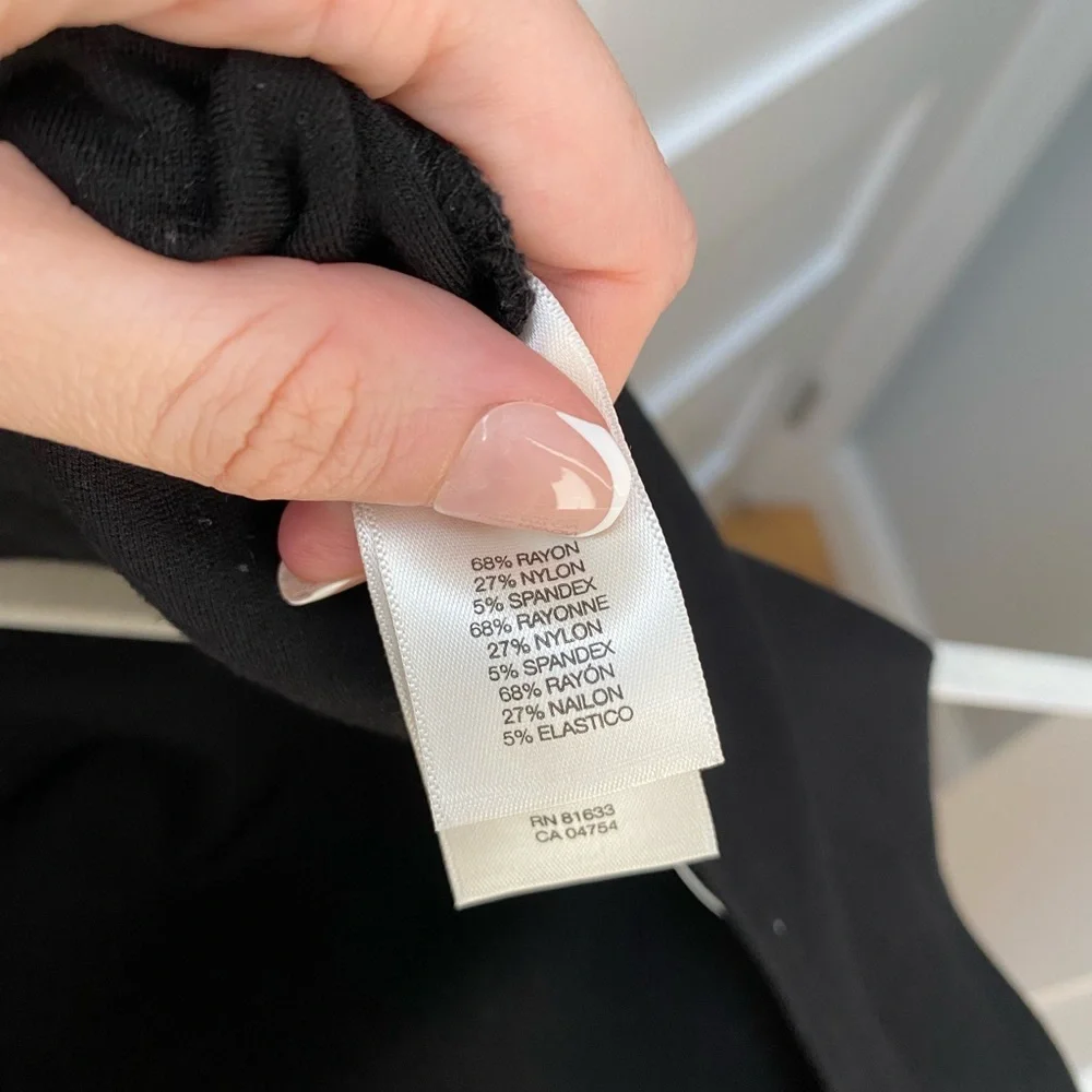 Kenneth Cole New York Hilary Ruched Size 6 Black Zipper Dress - Picture 8 of 9